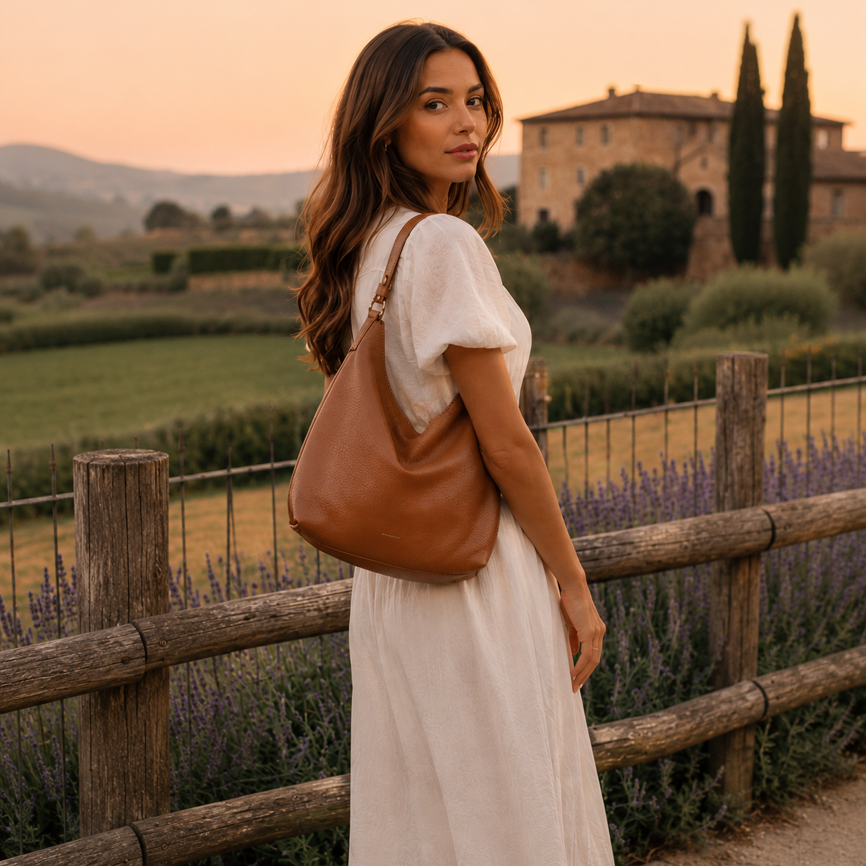 Borsa a spalla in pelle color cognac
