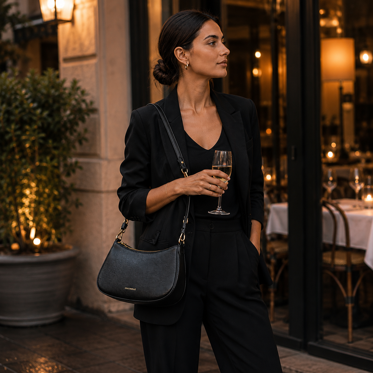 Borsa a spalla in pelle nera