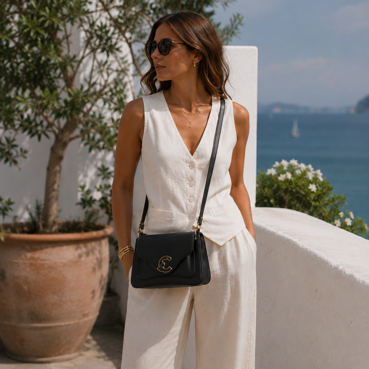 Borsa a tracolla in pelle di vitello nera