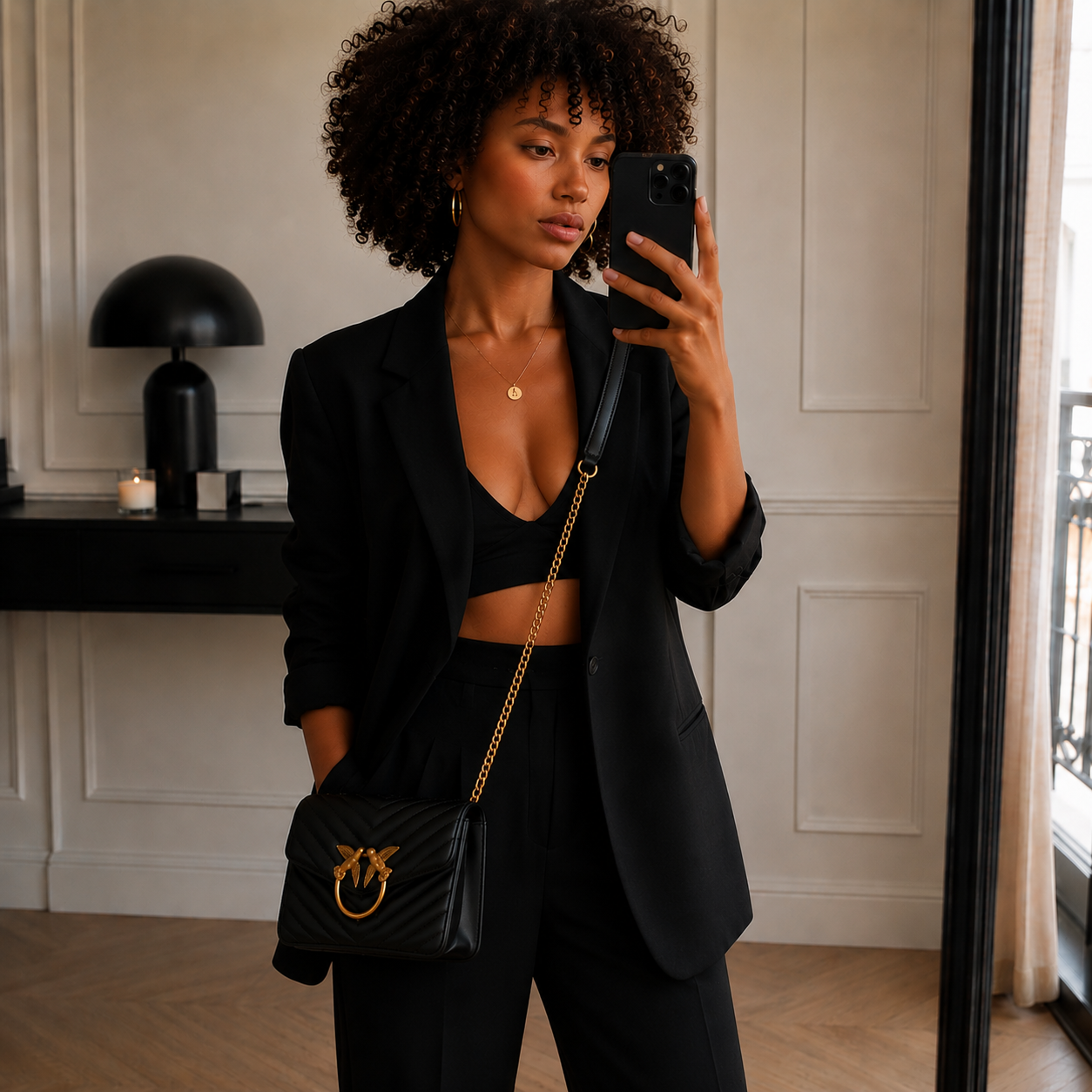 Borsa a tracolla Love Click Mini in pelle nera