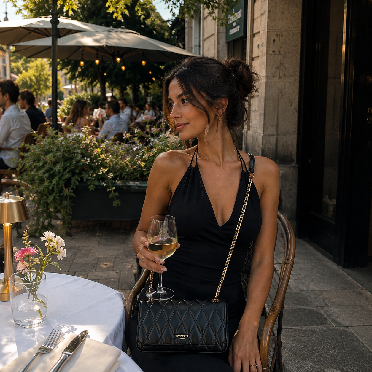 Borsa a spalla nera trapuntata a rombi